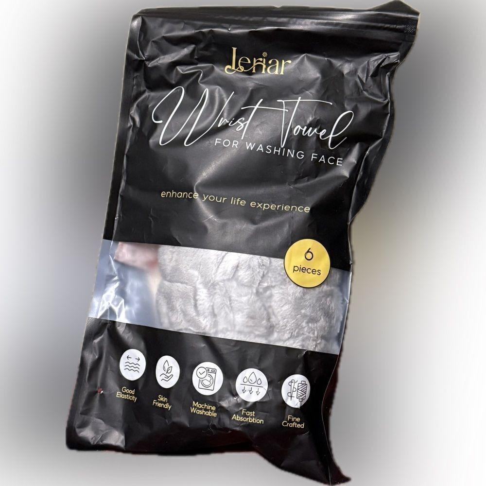 Microfiber wrist cloths for face washing ￼ new in‎ package ￼